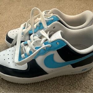 Nike Air Force 1 women’s size 7